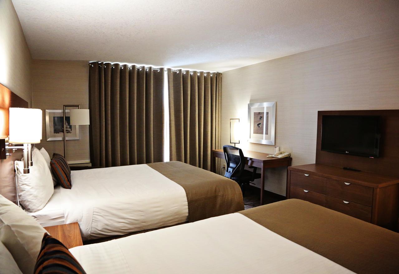 Waterfront Inn New Liskeard エクステリア 写真