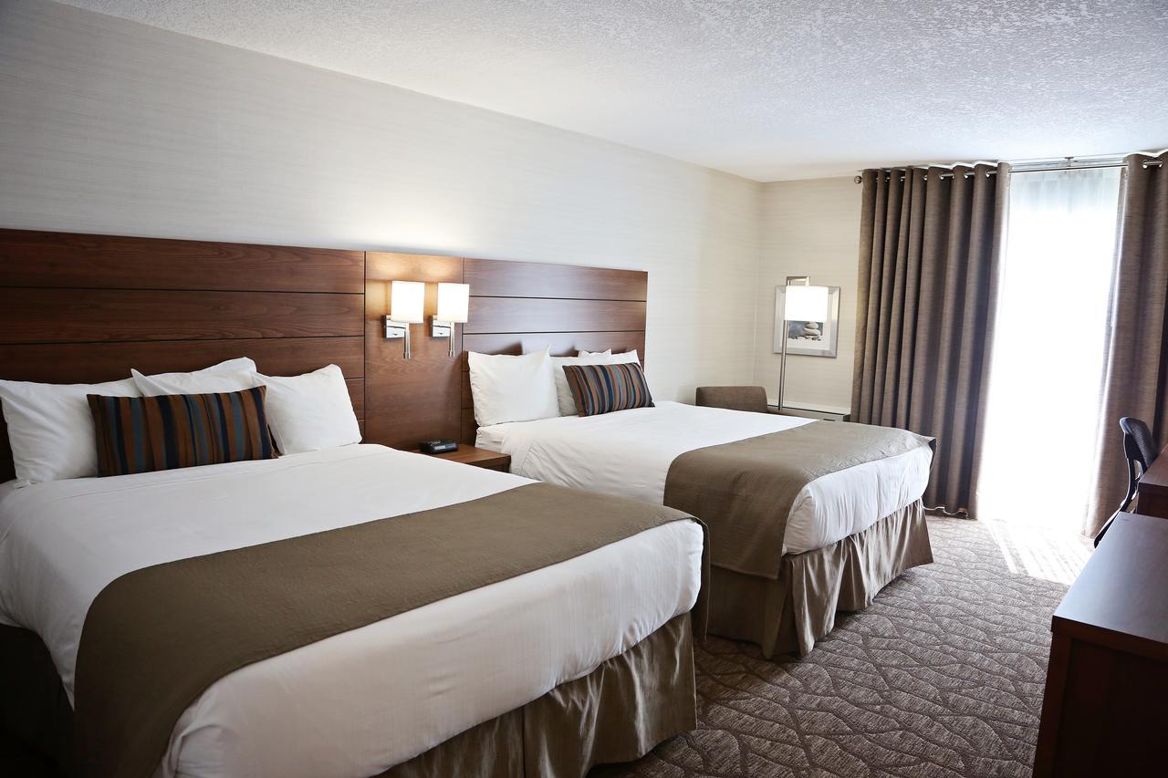 Waterfront Inn New Liskeard エクステリア 写真